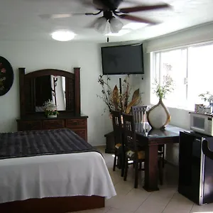 residencia-sofia.hotels-in-queretaro.com/